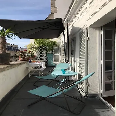 Georgeous Flat Terrace Invalides 2 To 6pers