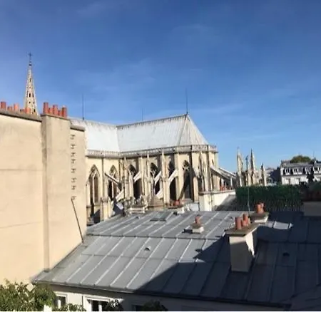 Georgeous Flat Terrace Invalides 2 To 6pers